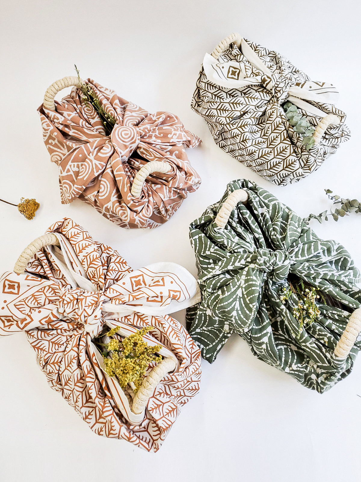 Oval Flower Bread Warmer Basket & Tea Towel Gift Set