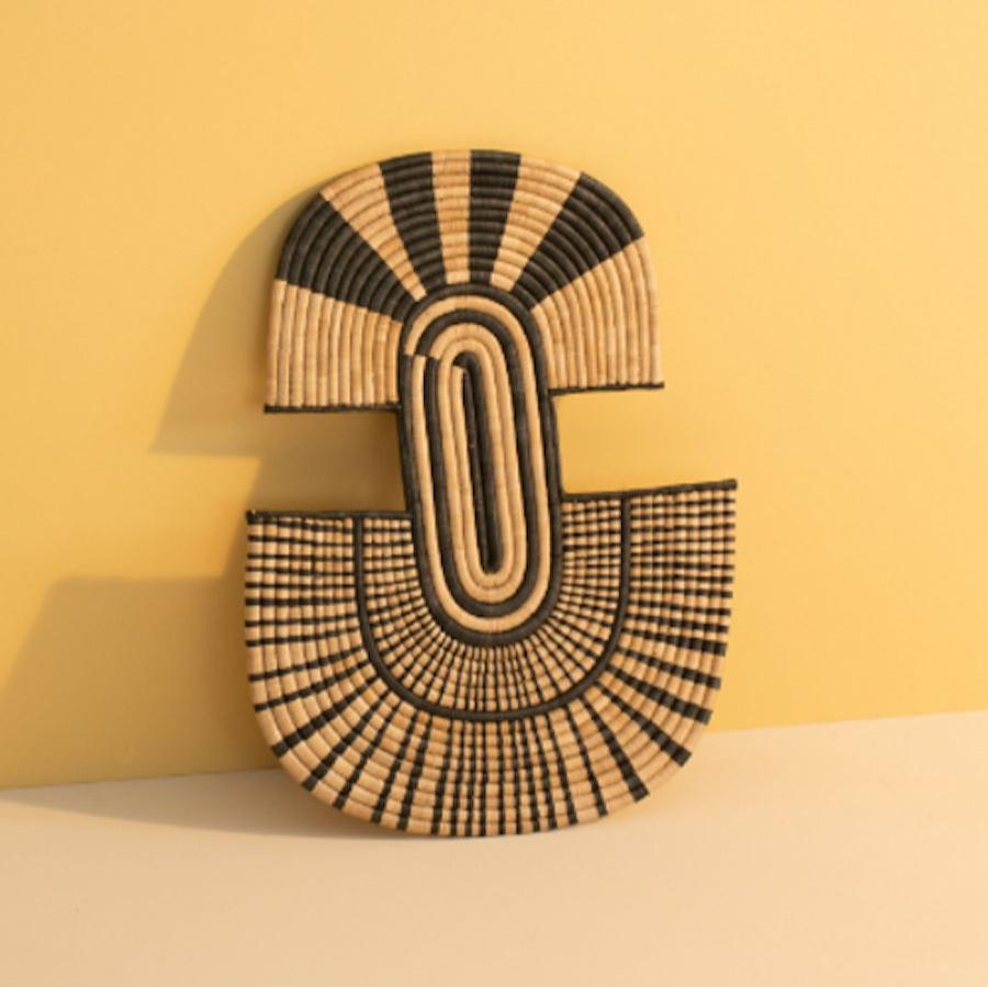 Handwoven Abstract Wall Mask – African-Inspired Organic Palm Decor