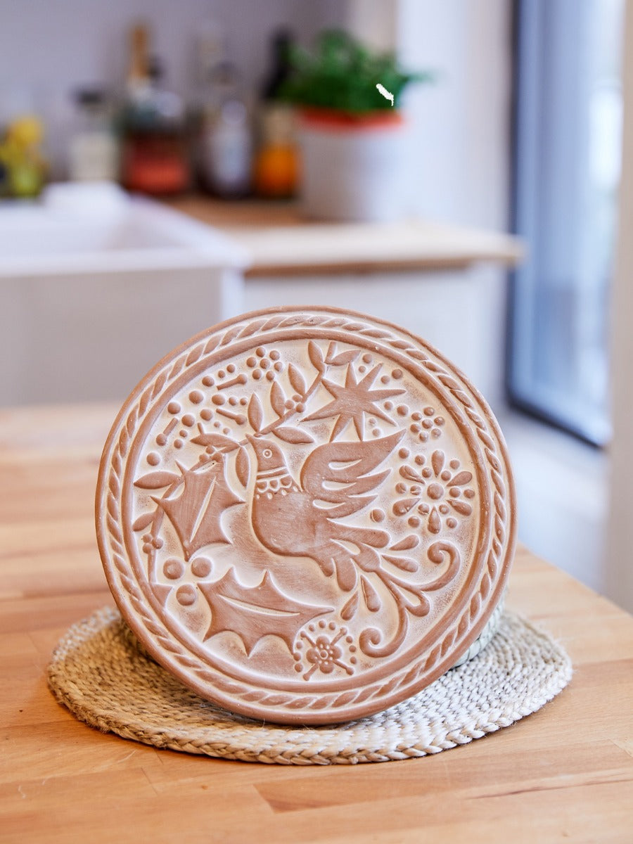Bird Round Bread Warmer & Seagrass Basket