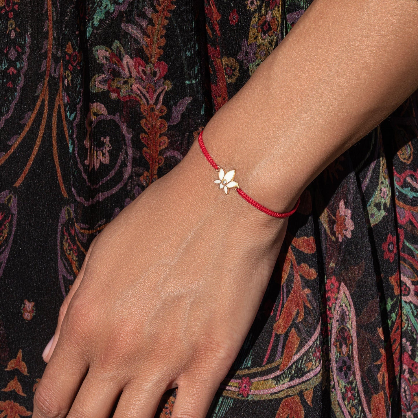 Obstacle Crusher Red String Lotus Charm Bracelet