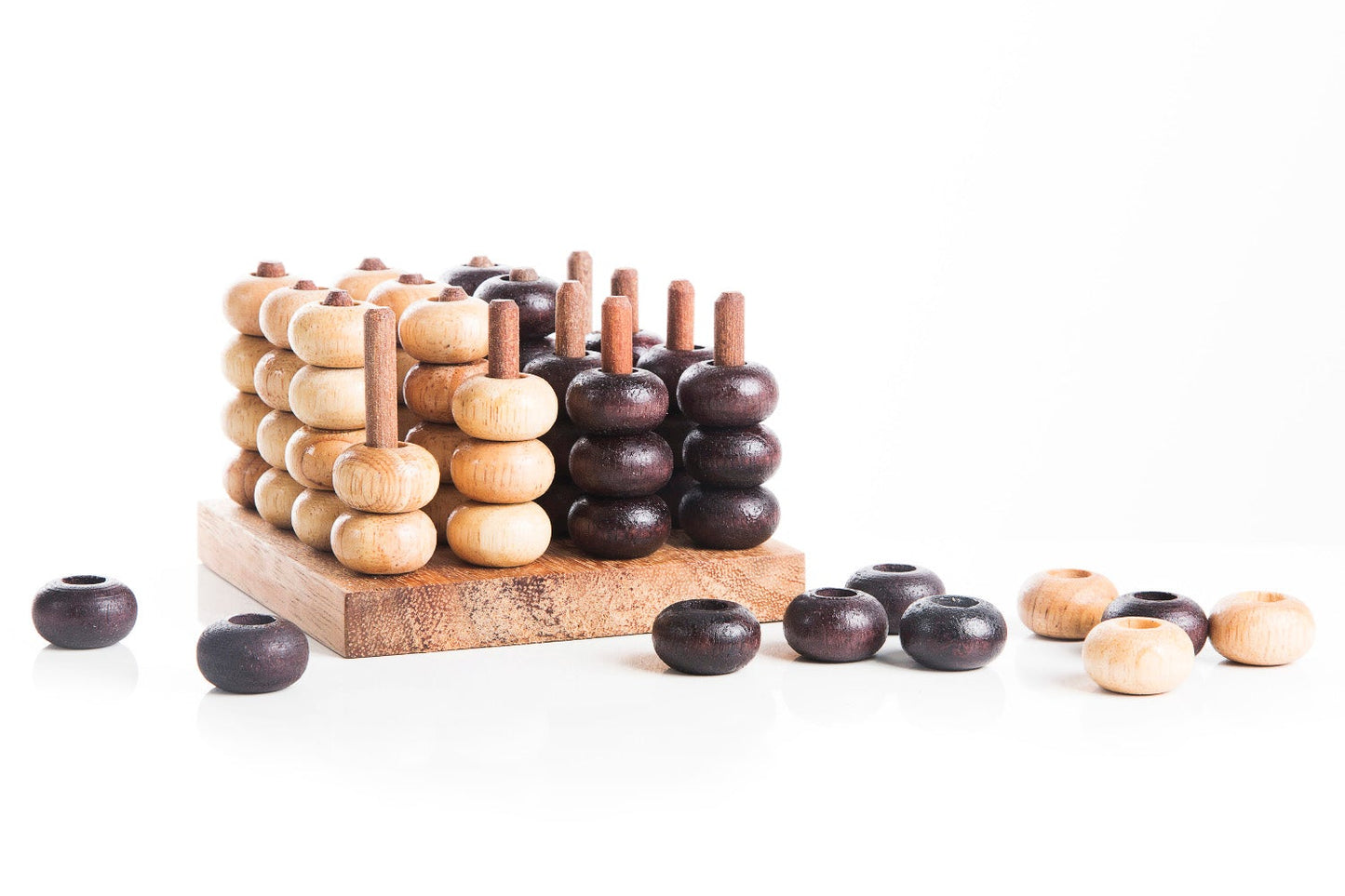 3D Connect Four Strategy Game — Wooden 4×4×4 Grid