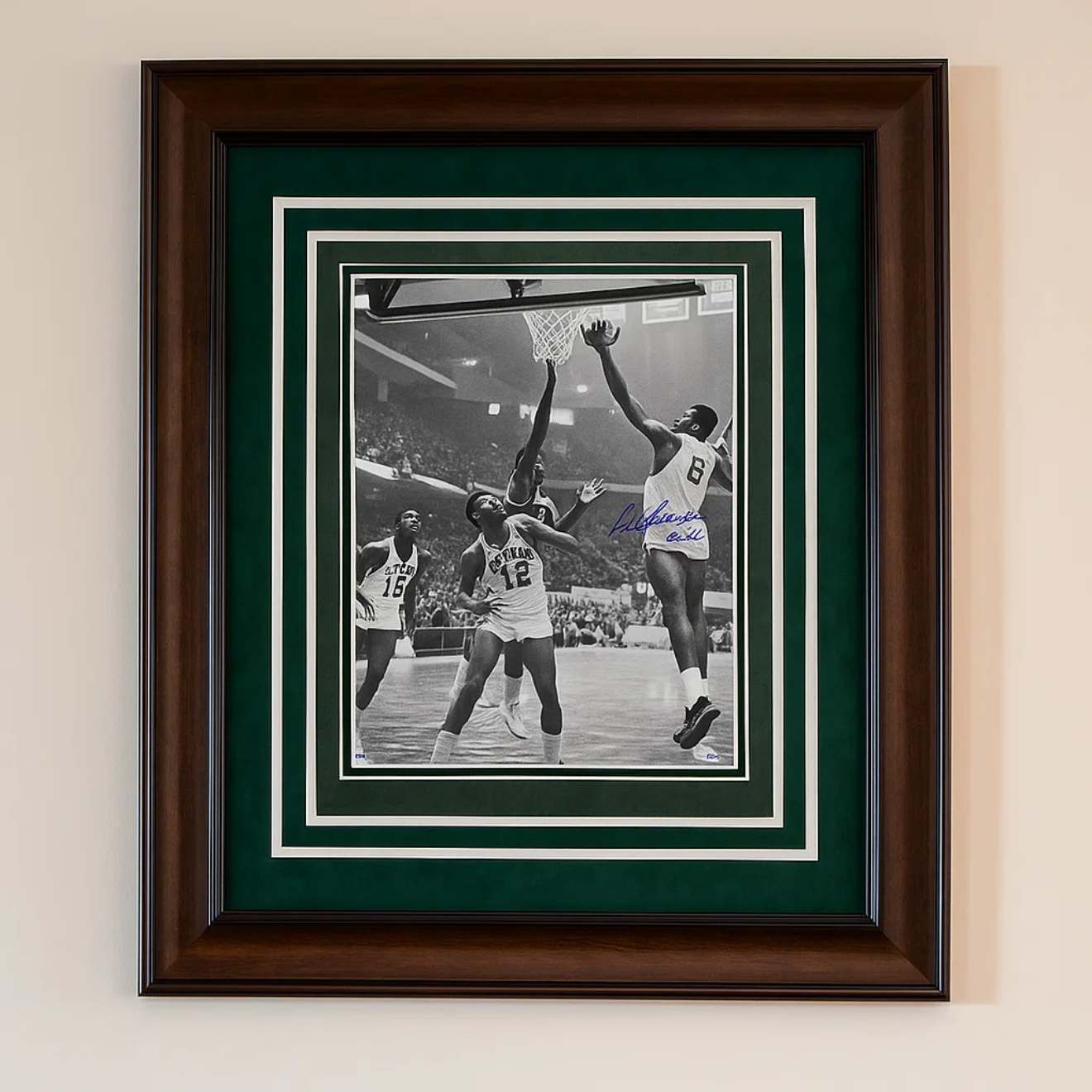 Bill Russell Signed Celtics Framed 16x20 Layup Photo PSA/DNA