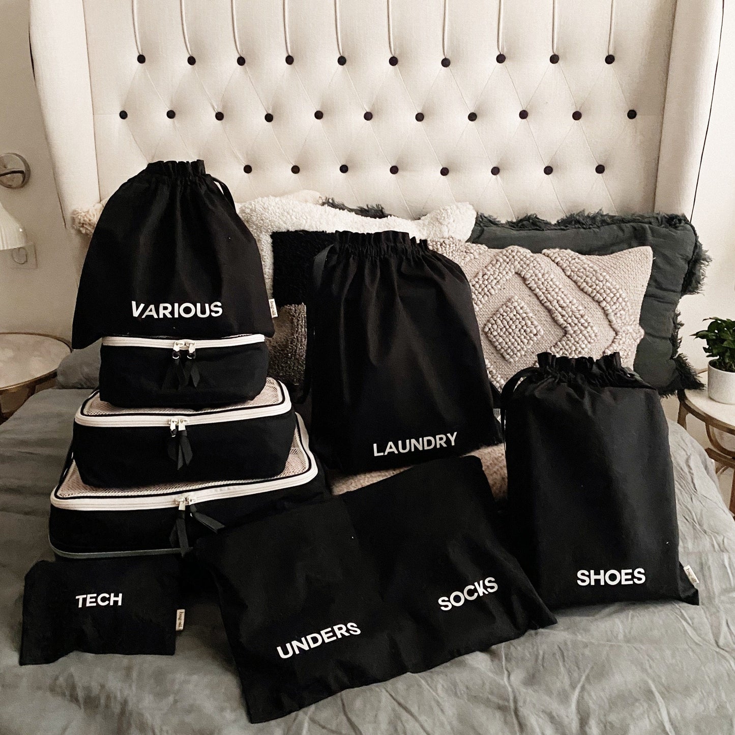 BA Travel Set: 8-Pack Black Packing Organizers & Travel Bags