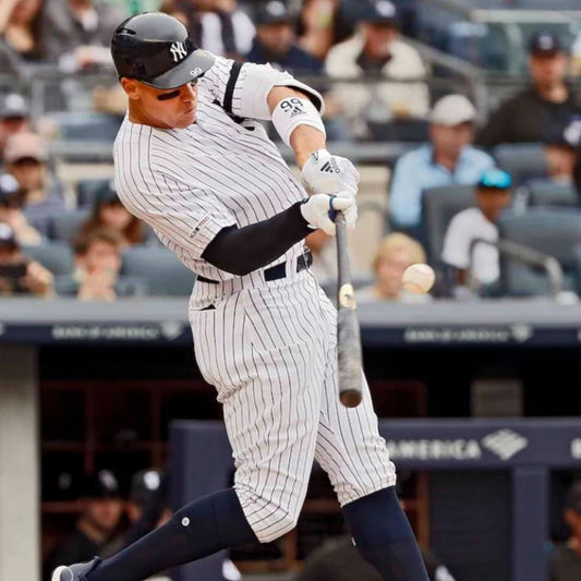 Aaron Judge Yankees 8x10 Action Photo – Official MLB Collectible