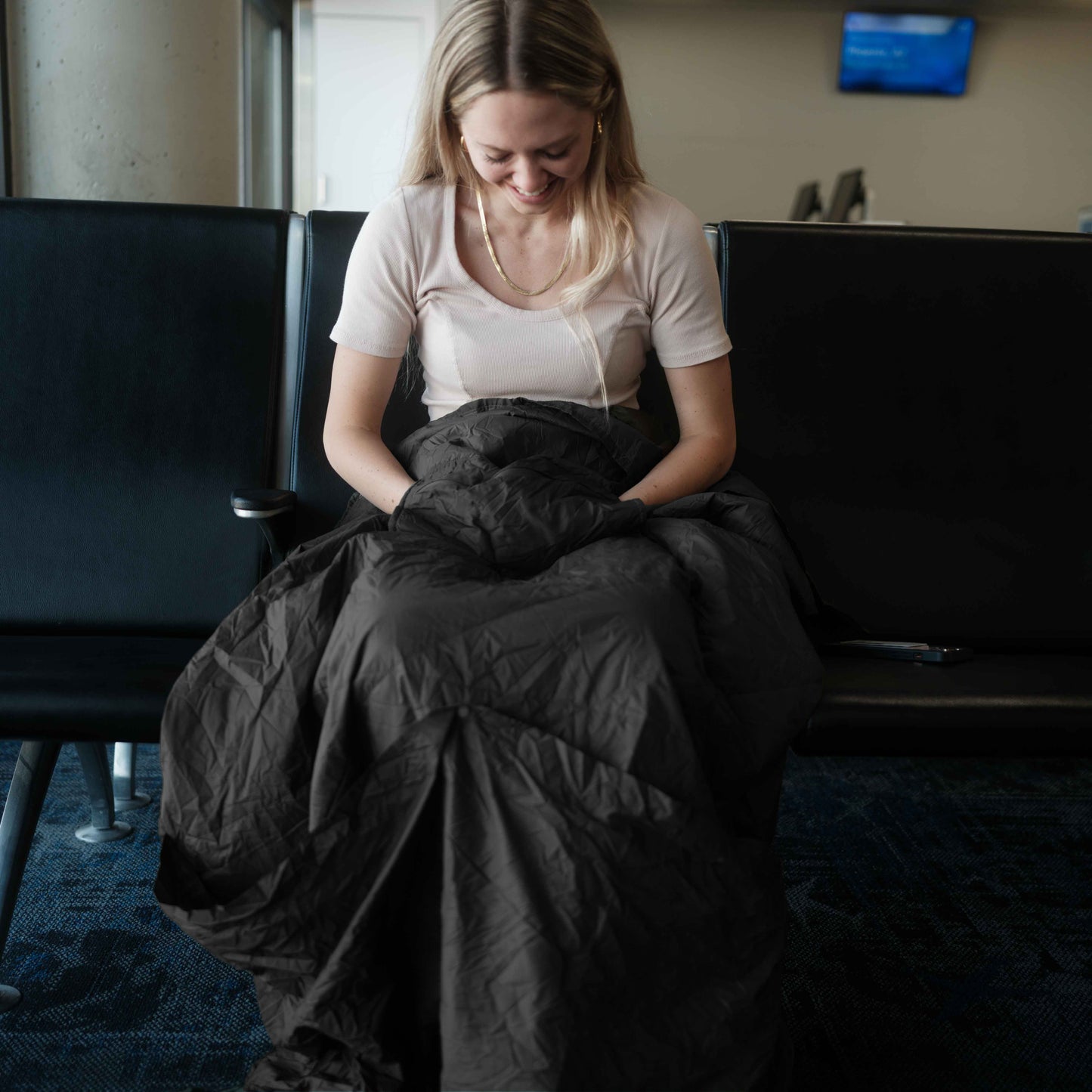 Layover™ Travel Blanket - Packable & Puffy | Black