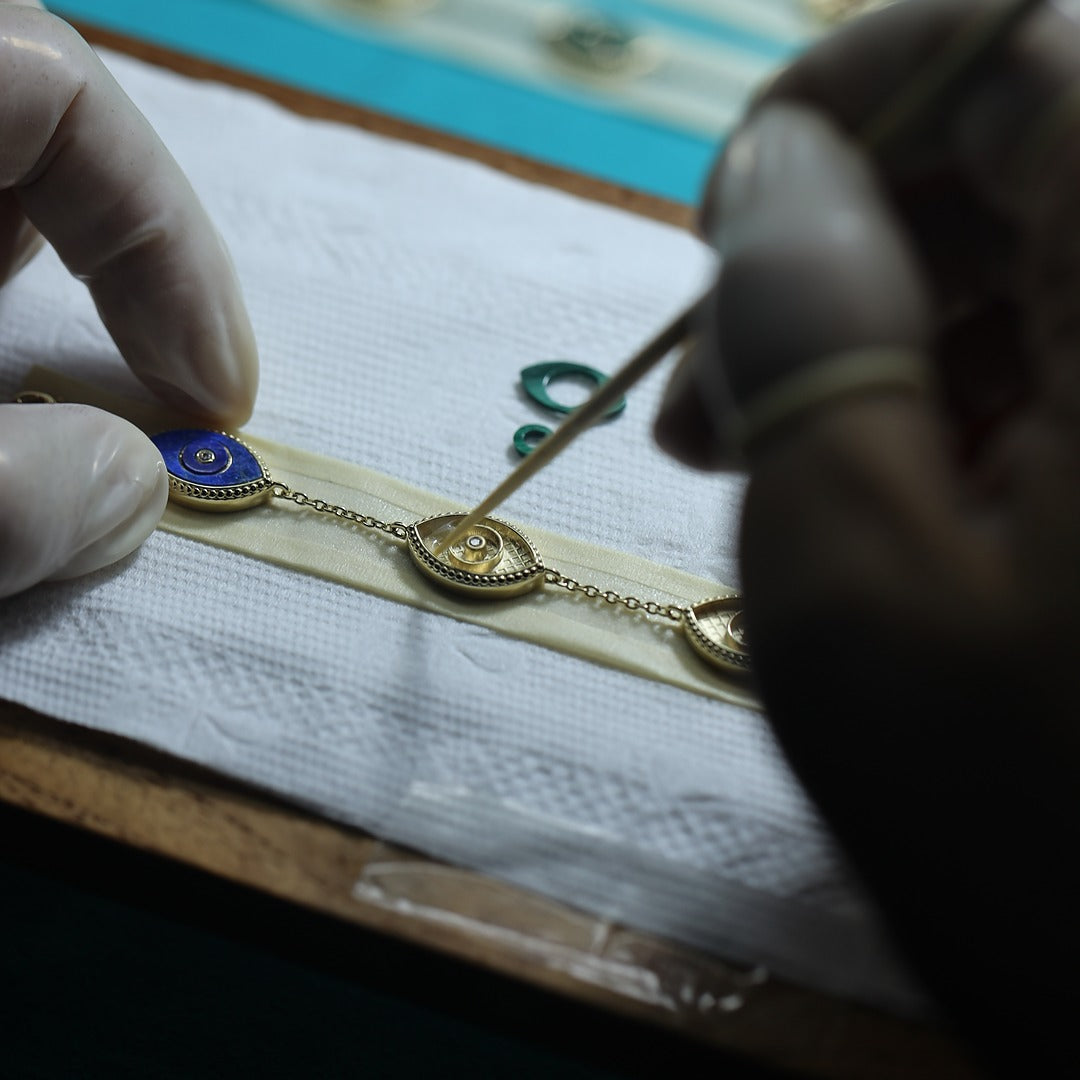 Love’s Shield Malachite Heart Bracelet — Grounding, Protective Gem