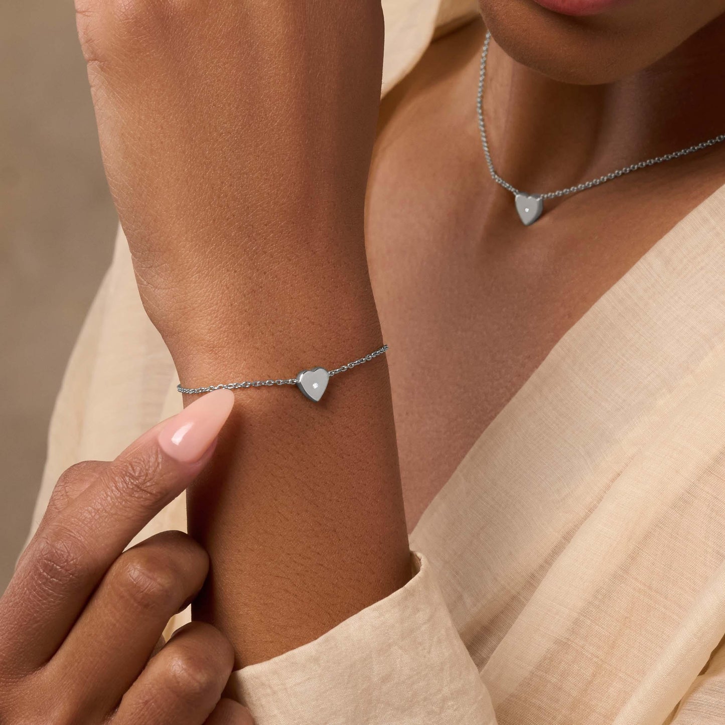 Graceful Love Diamond Heart Charm Silver Bracelet — Elegant Sparkle