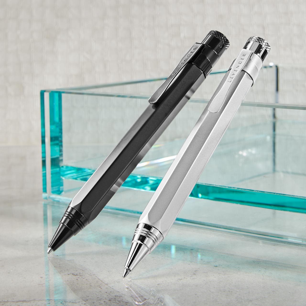 L-Tech Infinity Easy Flow Ballpoint, Iconic Seven-Faceted Brass Pen
