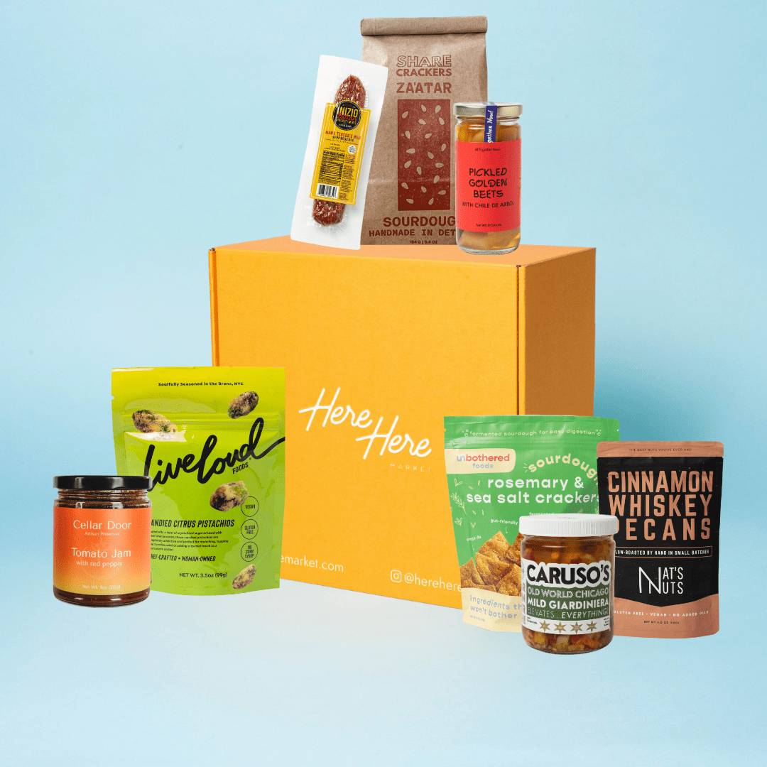 Premium Charcuterie Gift Basket — Spreads, Nuts & Dried Fruits