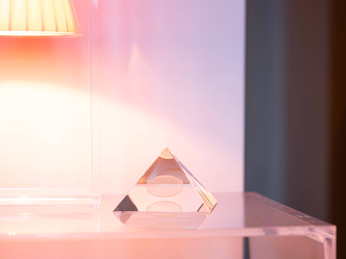Crystal Pyramid — Optical Crystal Charging Pyramid with Hologram