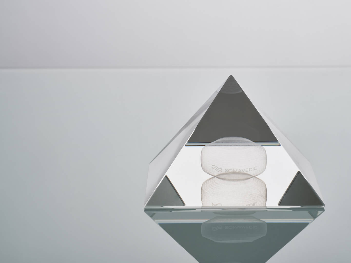 Crystal Pyramid — Optical Crystal Charging Pyramid with Hologram